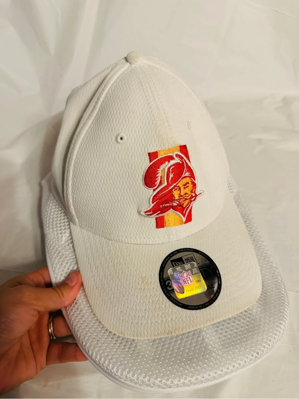 Tampa Bay Buccaneers New Era 39THIRTY Hat M/L White Throwback Bucco Bruce NFL